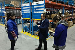 華謀咨詢(xún)?yōu)槟常C(jī)械行業(yè)）公司進(jìn)行現(xiàn)場(chǎng)輔導(dǎo)，顧問(wèn)師以耐心和專(zhuān)業(yè)贏得客戶(hù)好評(píng)