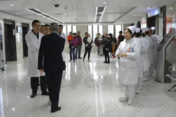 華謀咨詢為某醫院進行推廣科室輔導小組活動板講解