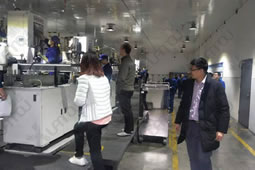 華謀咨詢為某（機械與設備行業）公司進行設備初期清掃活動巡回驗收