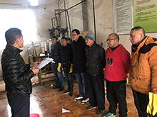 華謀咨詢為某(化工行業)公司現場講解及改善不足點