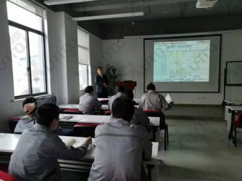 華謀咨詢為某（機械與設備行業）公司進行QC七大手法培訓